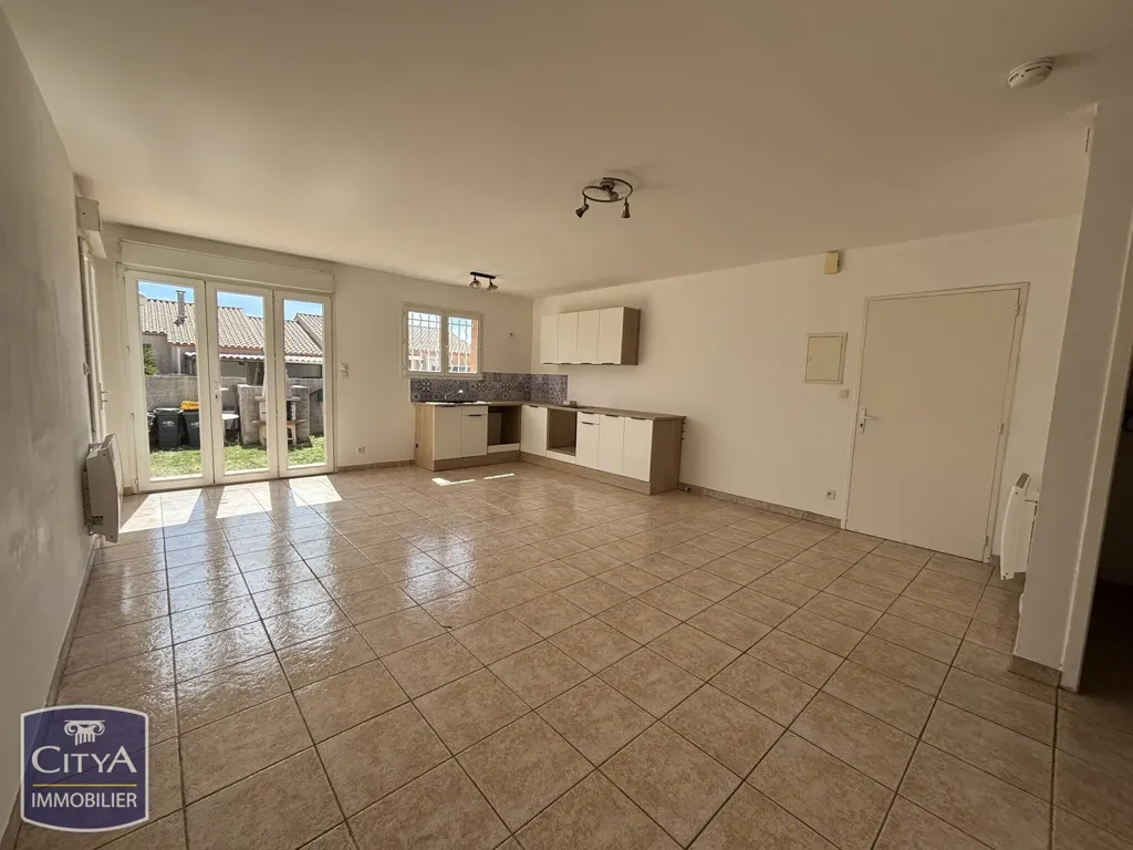 Köök - Bright 2-Bed Flat with Terrace in Frontignan