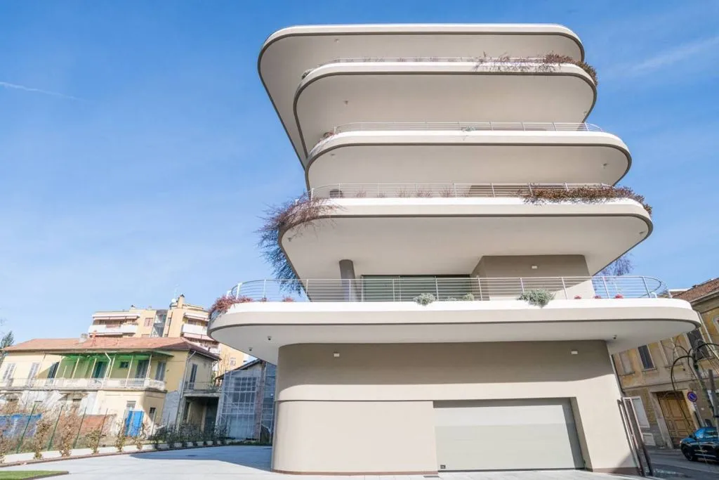 Exterior - Luxury Flat with Terrace in Busto Arsizio