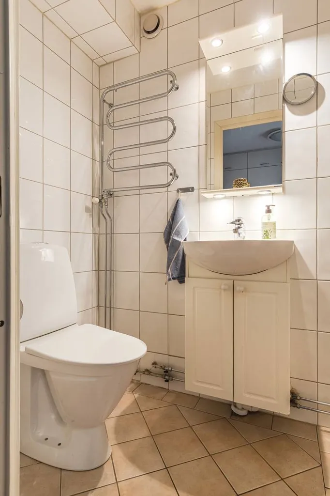 Vannitoad - Central Detached House with Garage in Sandviken