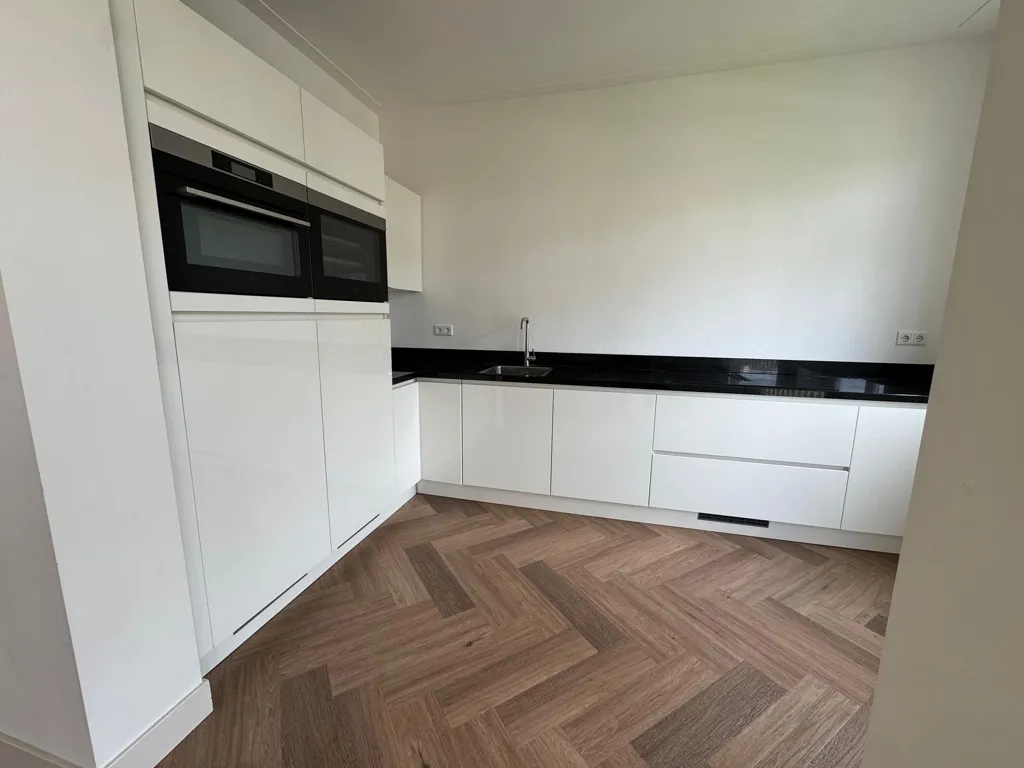 Cuisine - High-Quality Renovated Apartment in Stadionbuurt