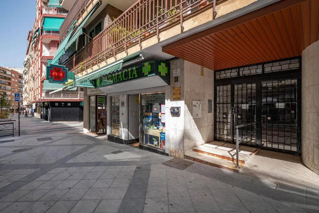 Välivaade - Luxury Flat with Balcony in Gran Capitán, Granada