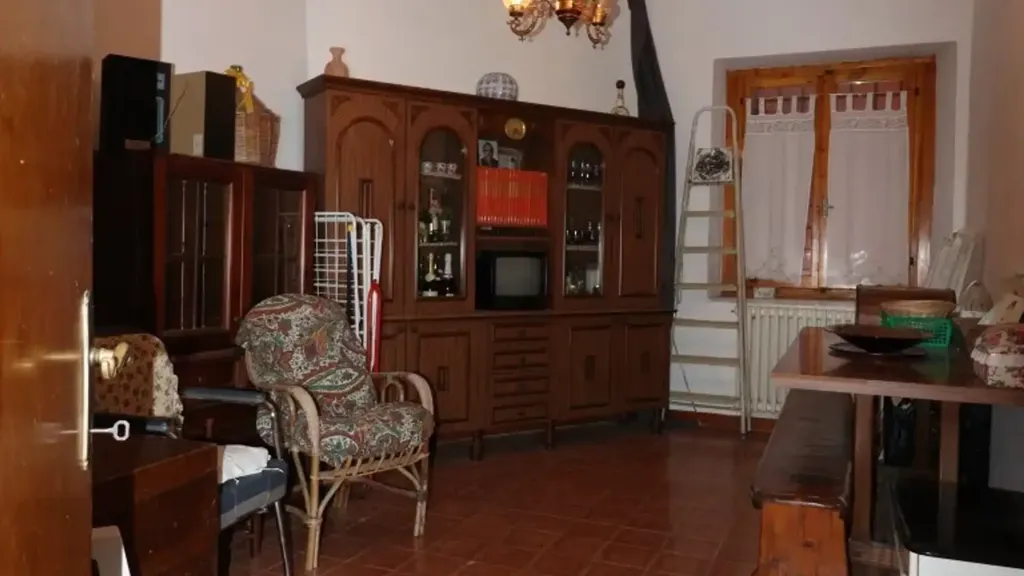 Salle à manger - Semi-Independent Apartment with Garage in Montevarchi