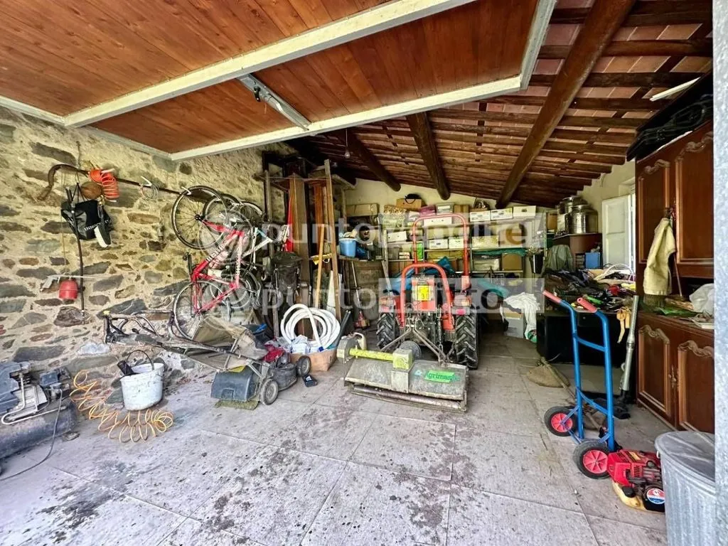 Pesuköök - Country House with Pool Potential in Capannori