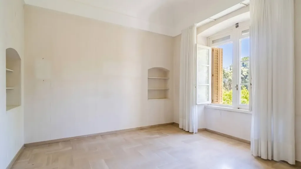 Toad - Historic Villa with Private Park in Bari