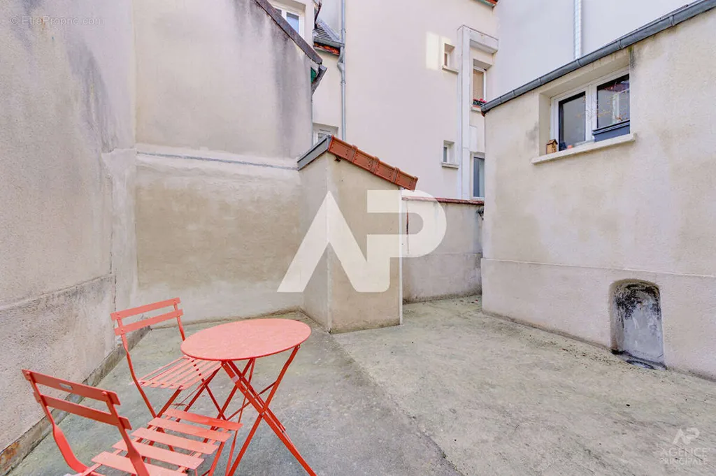 Aed - Studio with Balcony in Rueil-Malmaison Centre