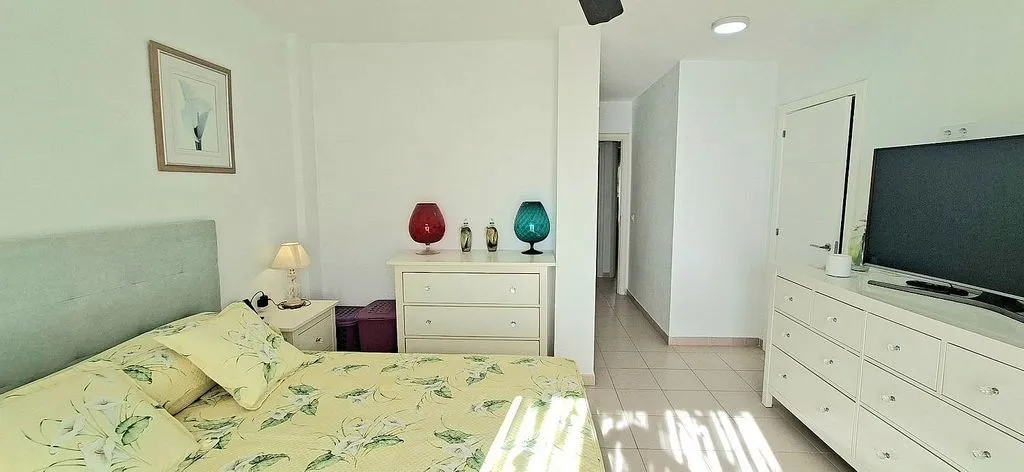 Magamistoad - Semi-Detached Villa with Pool in Chayofa