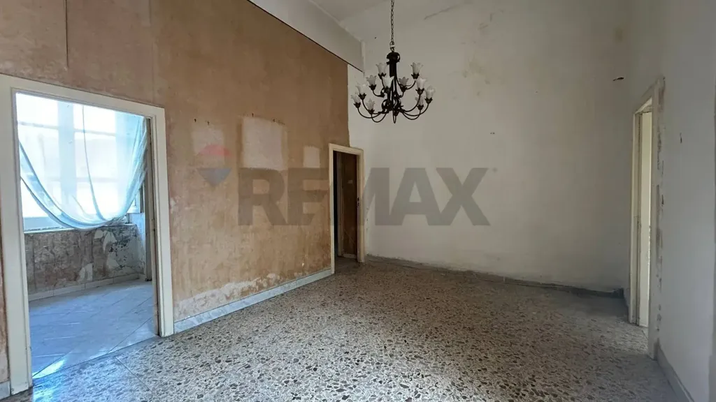 Pièces - Apartment with Balcony in Central Afragola