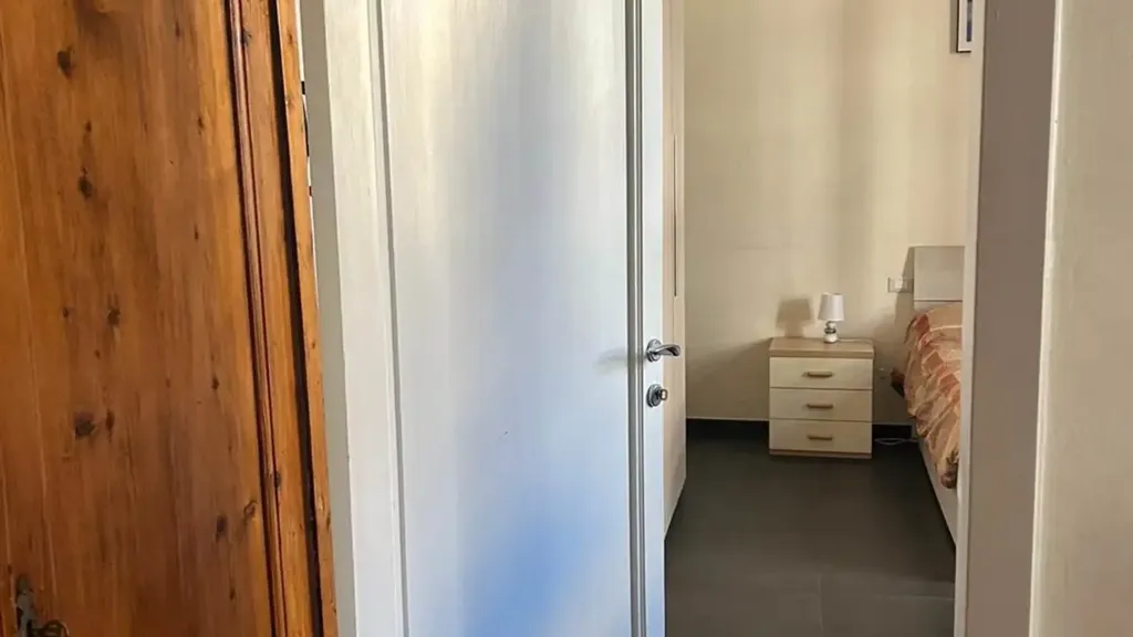 Chambres - 7-Room Apartment with Balcony in Florence