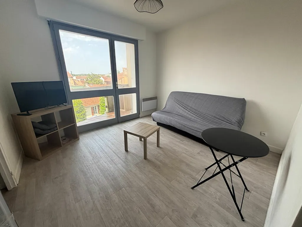Elutuba - Studio with Balcony in Mont de Marsan Centre
