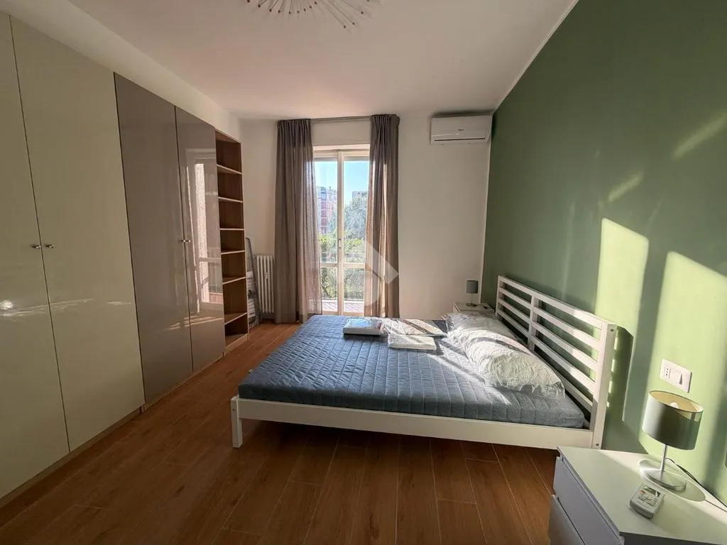 Chambres - Appartement 1 pièces à IT