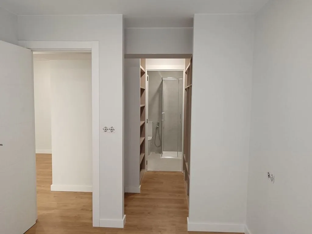 Esik - Renovated Flat with Lift in Cuatro Caminos