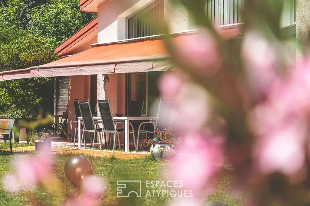 Terrasse - Maison d'Architecte avec Piscine dans un Écrin Naturel