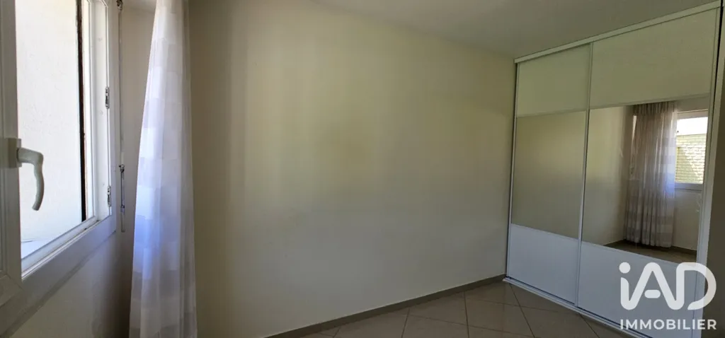 Chambres - Villa avec Piscine et Dépendance à Les Pavillons-sous-Bois