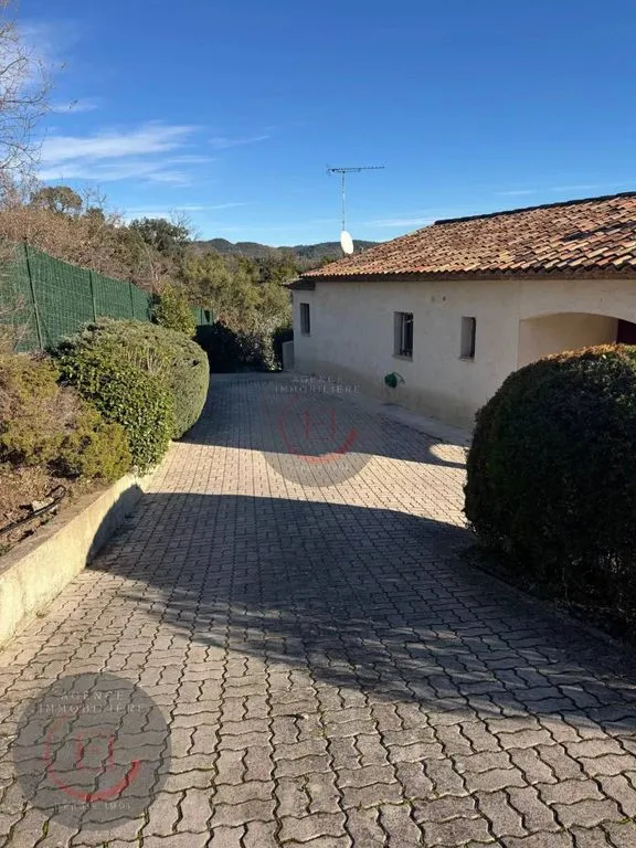 Välivaade - Luxury Villa with Pool in Les Adrets-de-l'Estérel