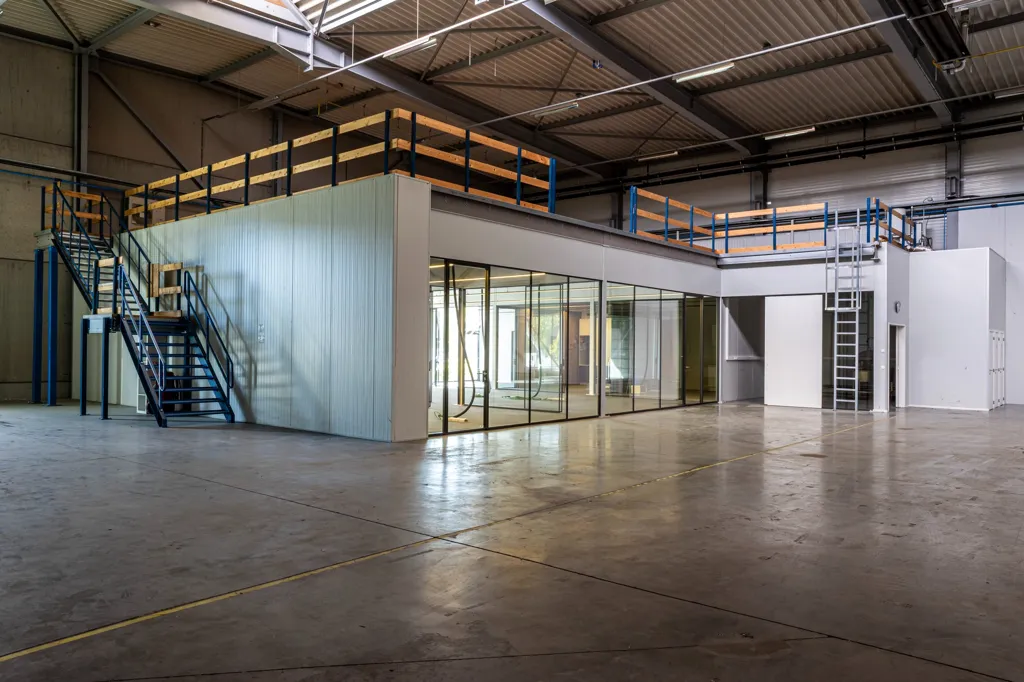 Pièces - Magasin Fonctionnel dans le Parc d'Affaires Evolis à Harelbeke
