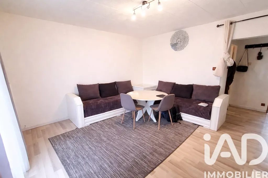 Soggiorno - 4-Piece Apartment with Intercom in Le Pontet