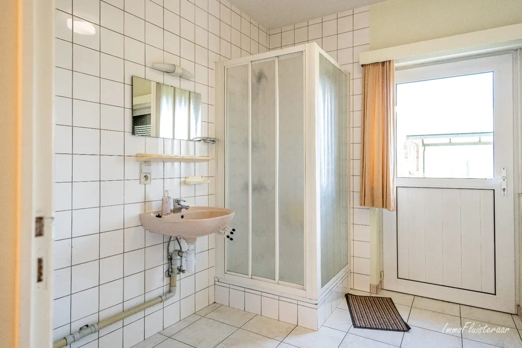 Salles de bain - Maison avec Écuries et Piste Extérieure à Bree