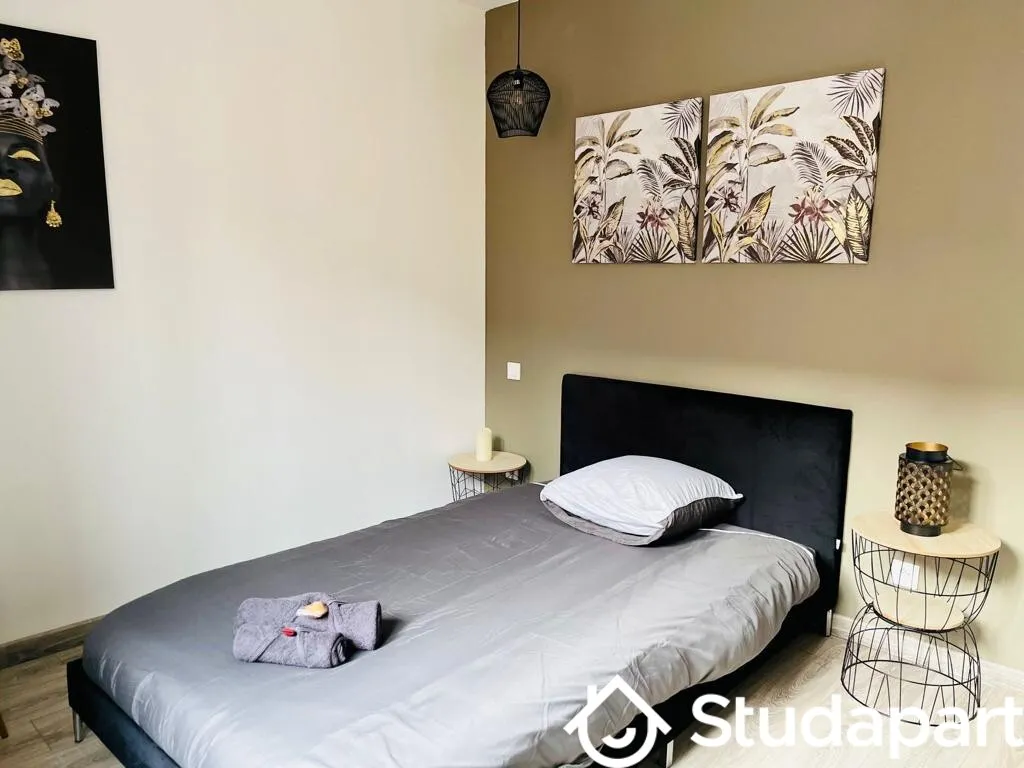 Chambres - Chambre en Colocation avec Salle d'Eau Privative, Quartier Anglais