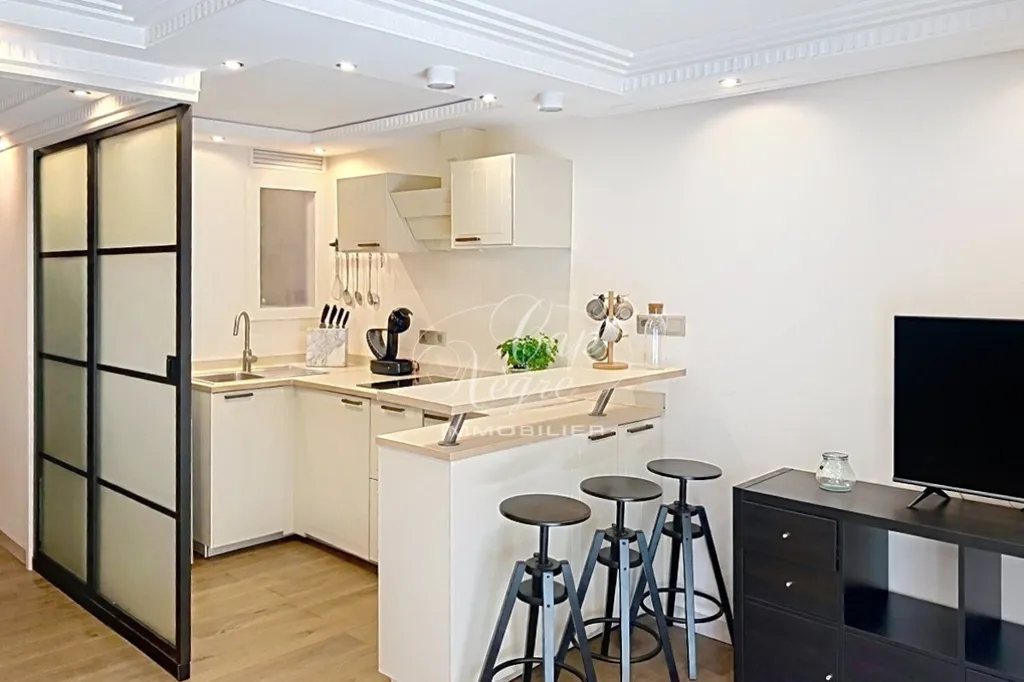 Cuisine - Studio avec Parking à Grimaud, Proche de la Mer