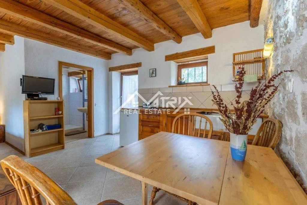 Salle à manger - Charming Stone House with Pool near Poreč