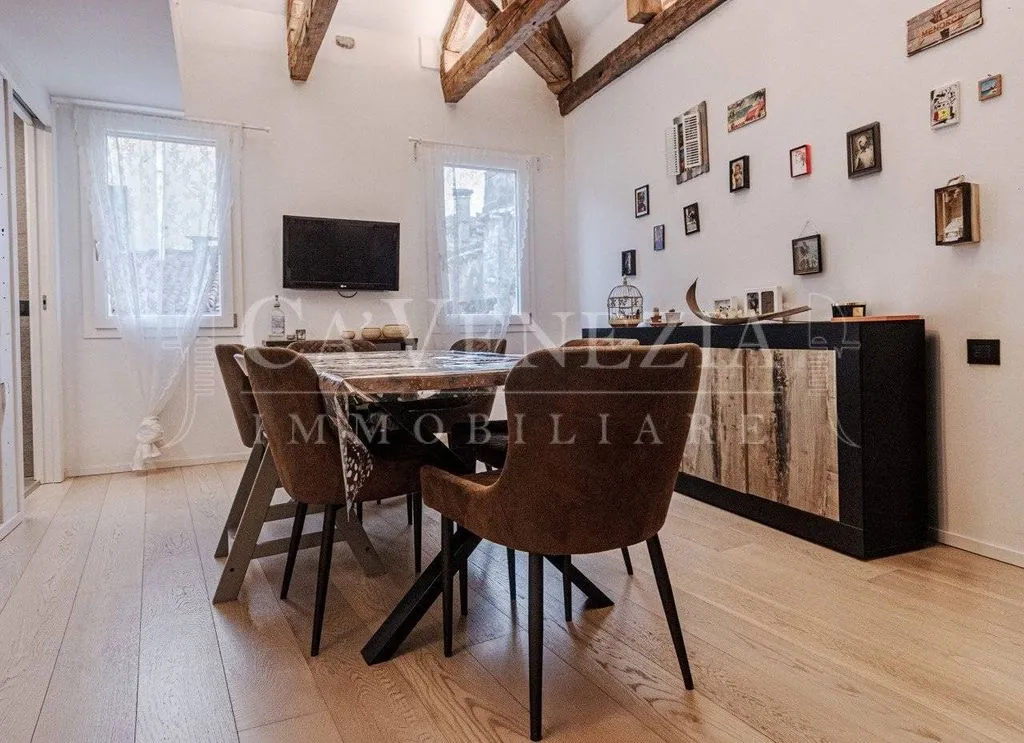 Salle à manger - Restored Apartment with Central Location in Venice