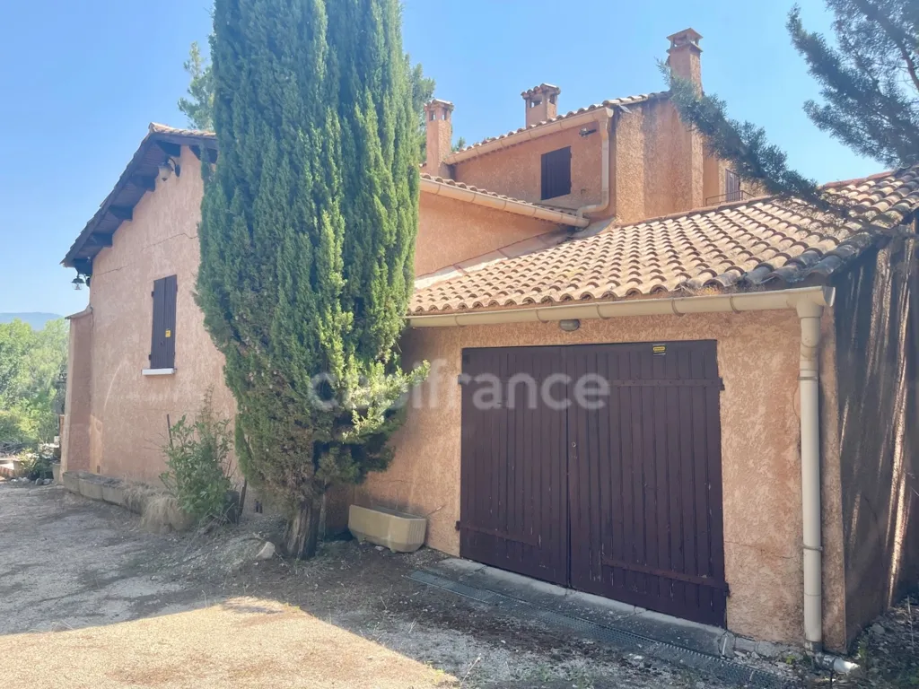 Extérieur - Maison avec Terrain de 5 600 m² à Gargas