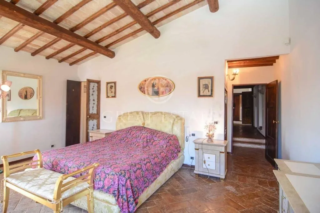 Bedrooms - Ancient Castle with Pool in Umbria