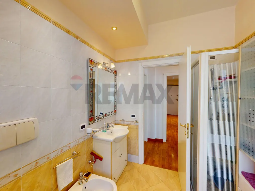 Salles de bain - Apartment with Two Terraces in Fabriano