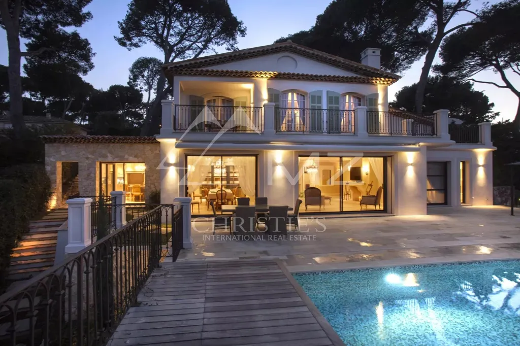 Bassein - Neo-Provencal Villa with Sea View in Cap d'Antibes
