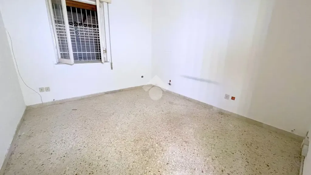 Toad - Three-Bedroom Flat with Balcony in Palermo