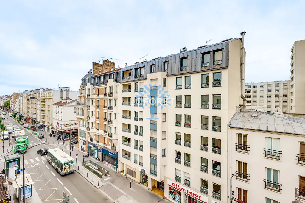 Balcone - 2-Bedroom Parisian Flat in Charonne