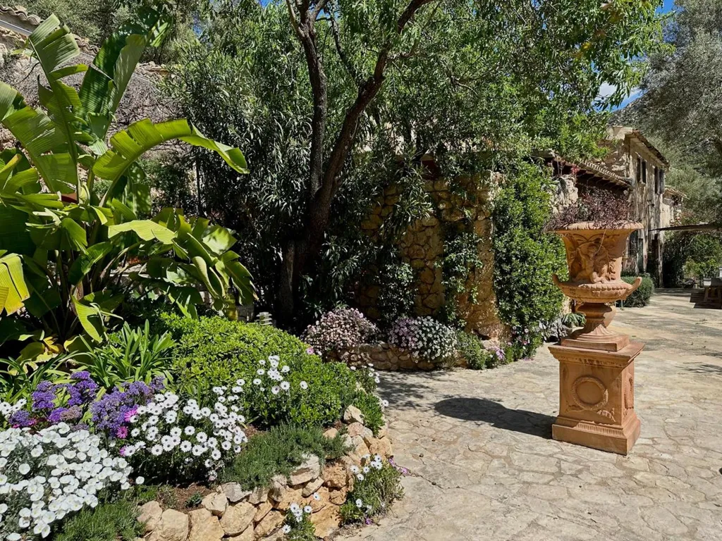 Giardino - Rustic Finca with Pool in Sa Coma Freda, Andratx