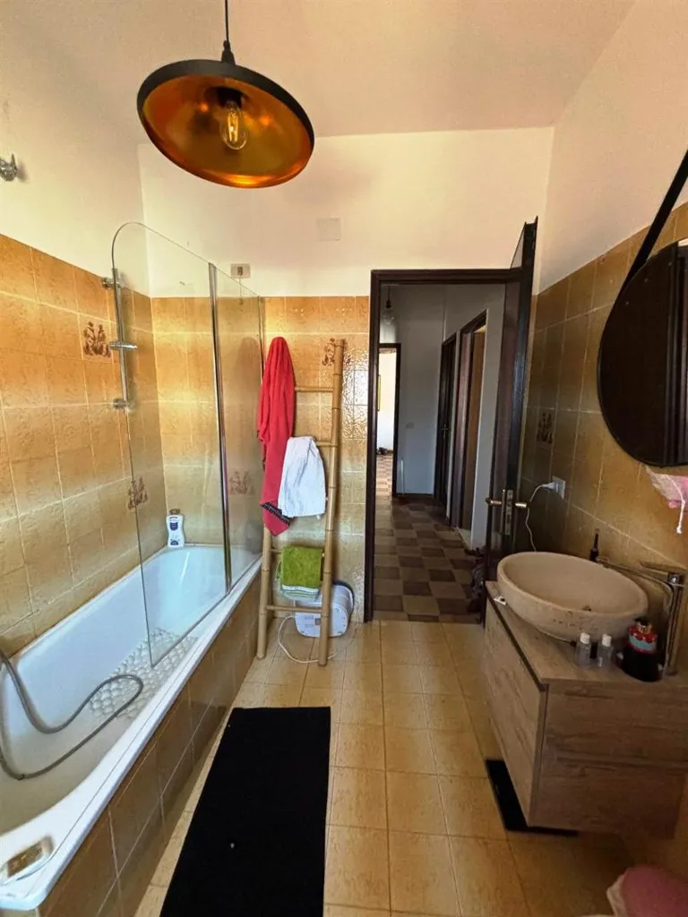 Vannitoad - Apartment with Panoramic Terrace in Castelraimondo