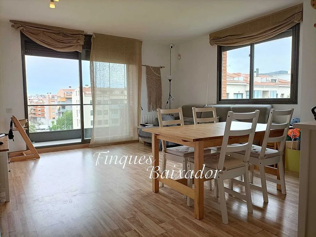 Dining Room - Luxury Penthouse with Pool in Castelldefels