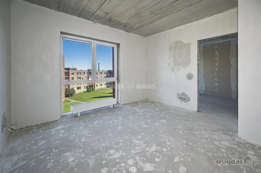Toad - 2-Bedroom Apartment with River View in Ariogala
