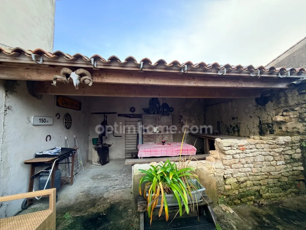 Aed - Charming 10-Piece House with Workshop in Ars-en-Ré