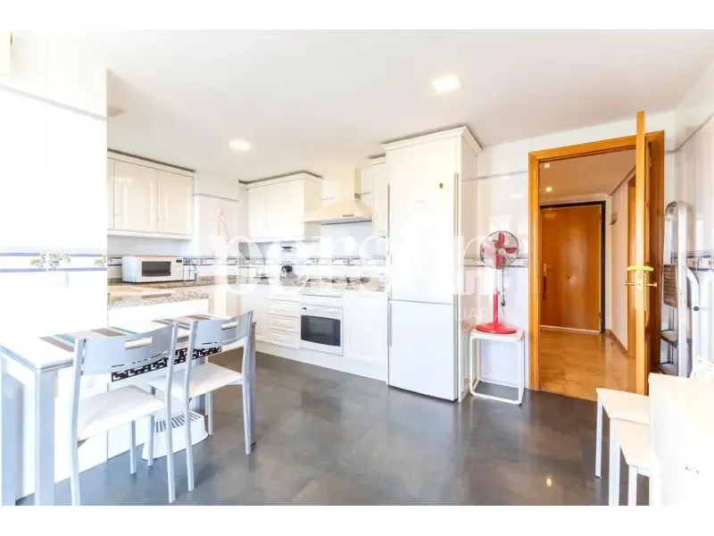 Appartement 4 chambres à ES