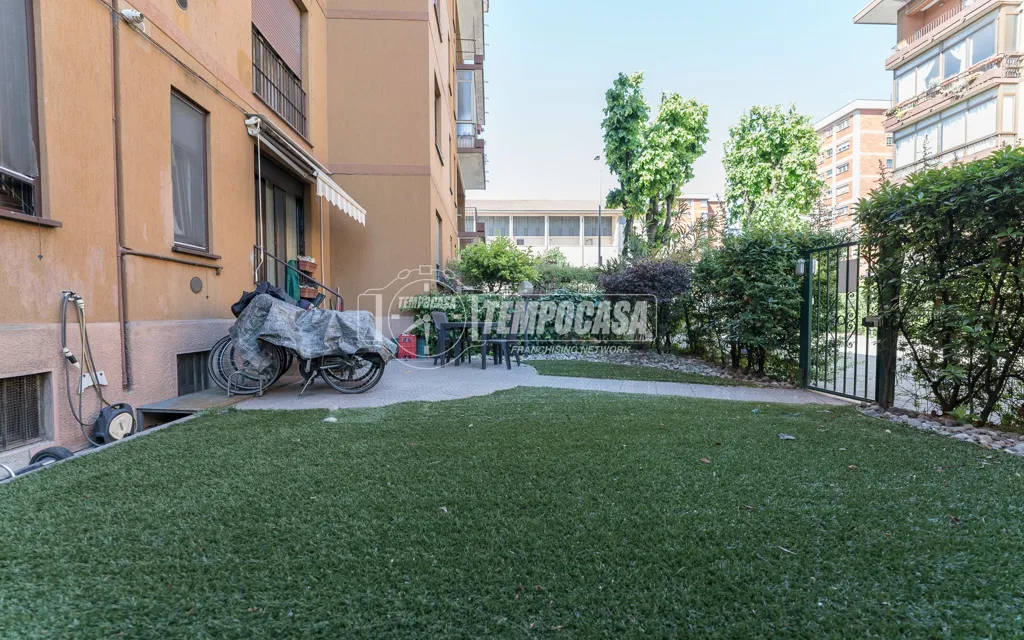 Jardin - Quadrilocale with Private Gardens in Milan