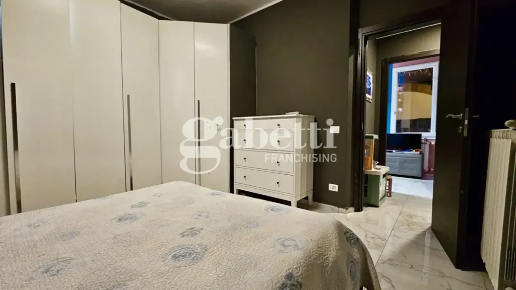 Chambres - Rustic 4-Room Apartment with Terraces in Florence