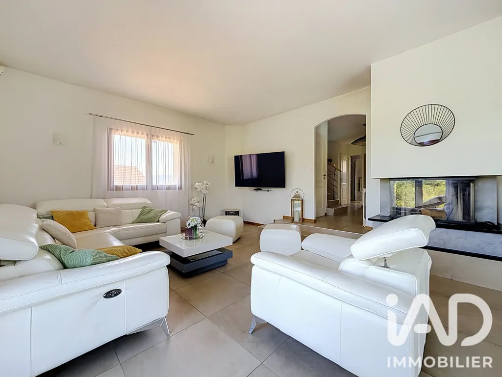 Soggiorno - Detached House with Pool in Reignier-Ésery