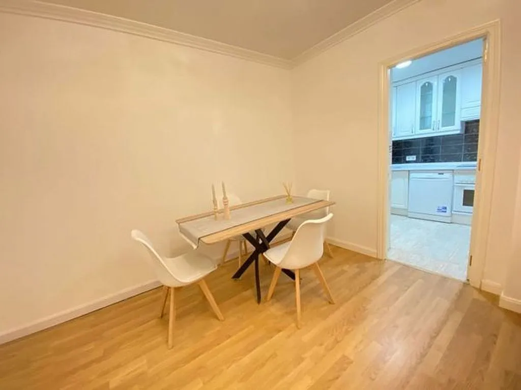 Salle à manger - Furnished Flat in Central Madrid