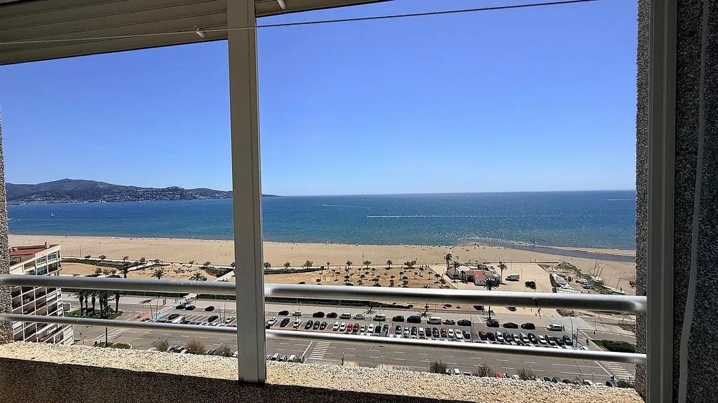Balcony - Apartment with Sea View in Empuriabrava