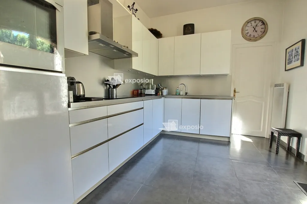 Kitchen - 8-Piece Property with Pool in Aix-en-Provence
