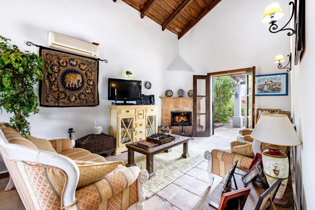 Living Room - Feature-Rich Finca with Views in Coín