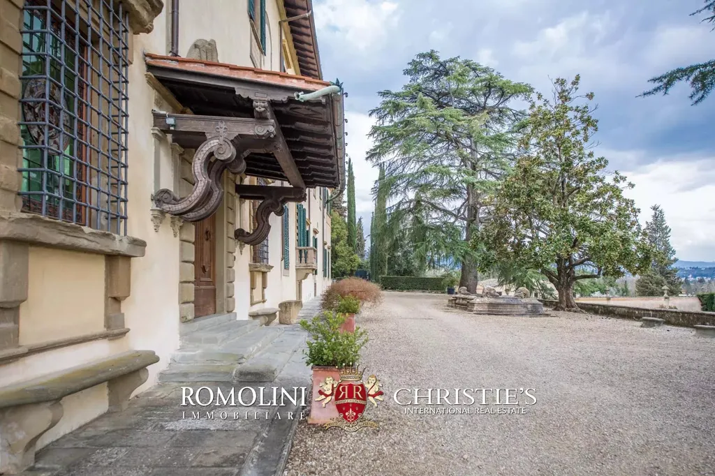 Jardin - Historic Villa with Panoramic Views near Florence