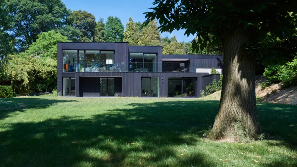 Extérieur - Villa Moderne avec Terrasse de 60 m² à La Hulpe