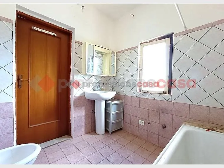 Vannitoad - Apartment with Balcony in Lanuvio