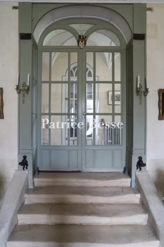 Esik - Historic Château with Chapel in Anjou