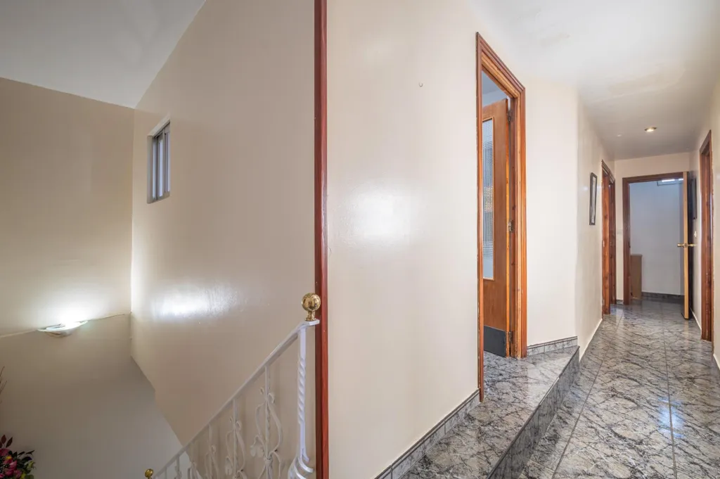 hallway_entrance