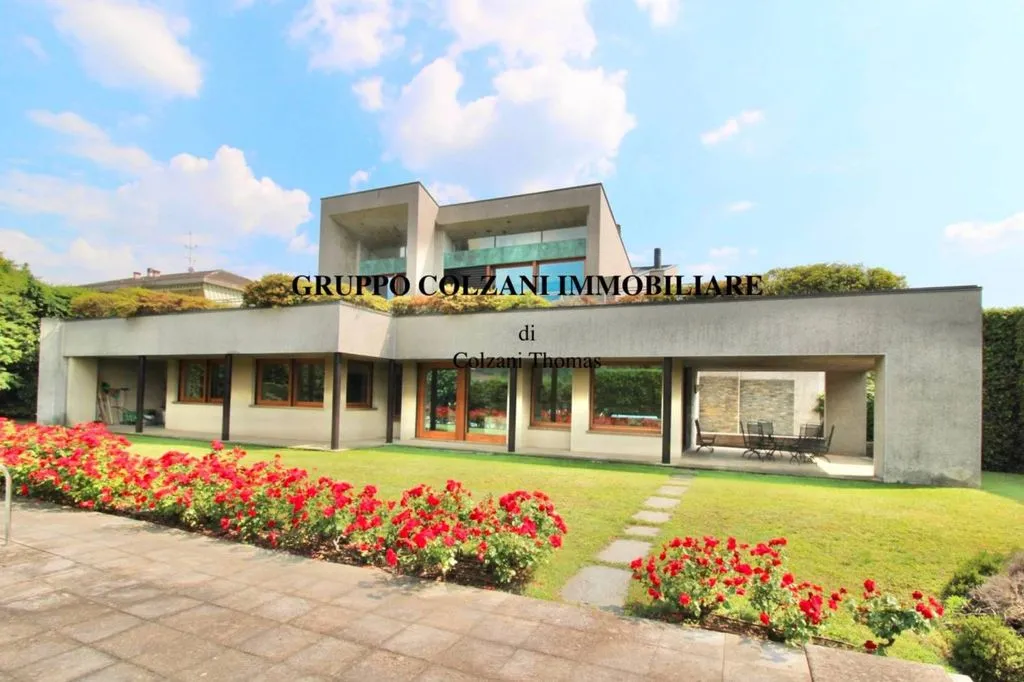 Välivaade - Luxury Villa with Pool in Como